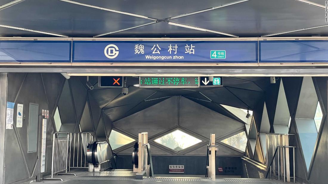 In Beijing, practical and helpful translation better option for metro