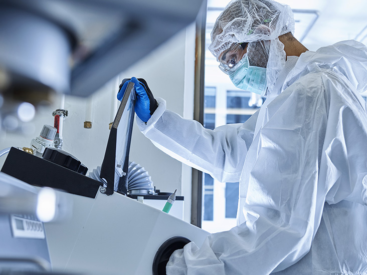 Des scientifiques et des universitaires proposent de retirer la politique du débat sur les virus